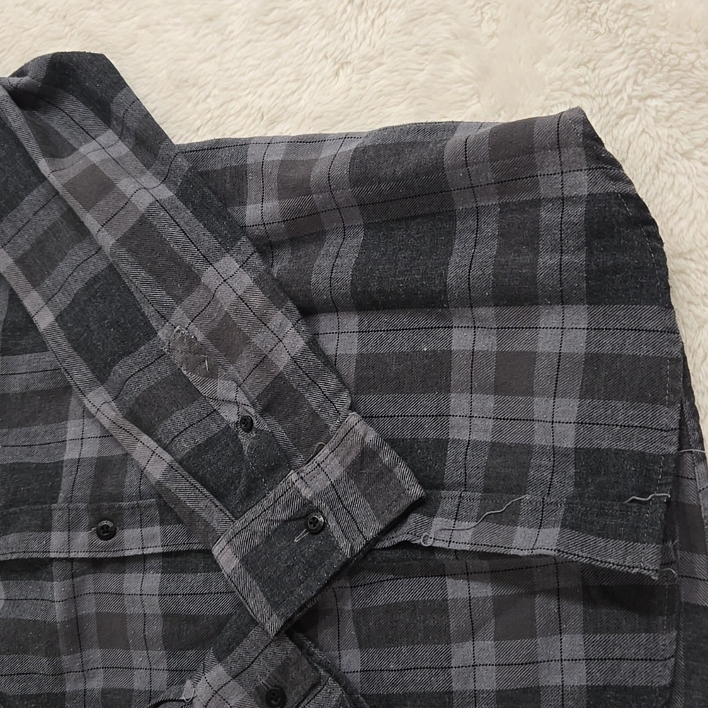 DC Men's Shirt - Picture 2 of 12